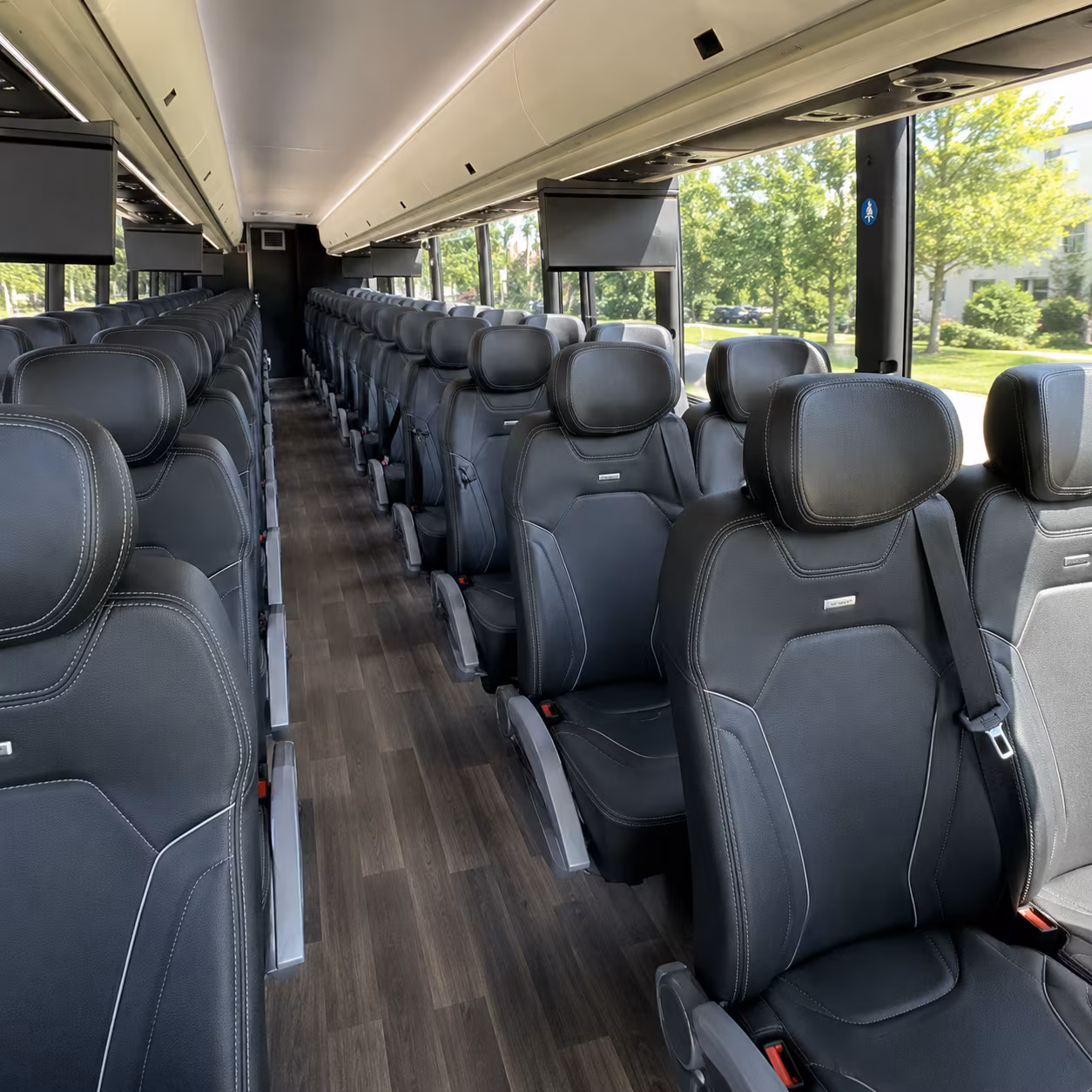 charter buses for trade shows and conferences at south shore venues