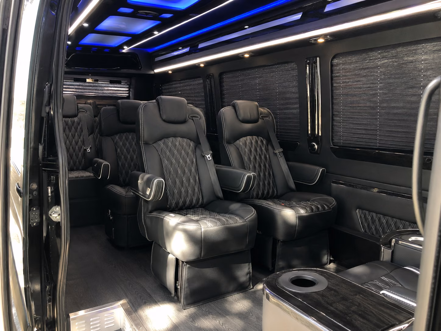 find the perfect transportation for your next corporate event 3