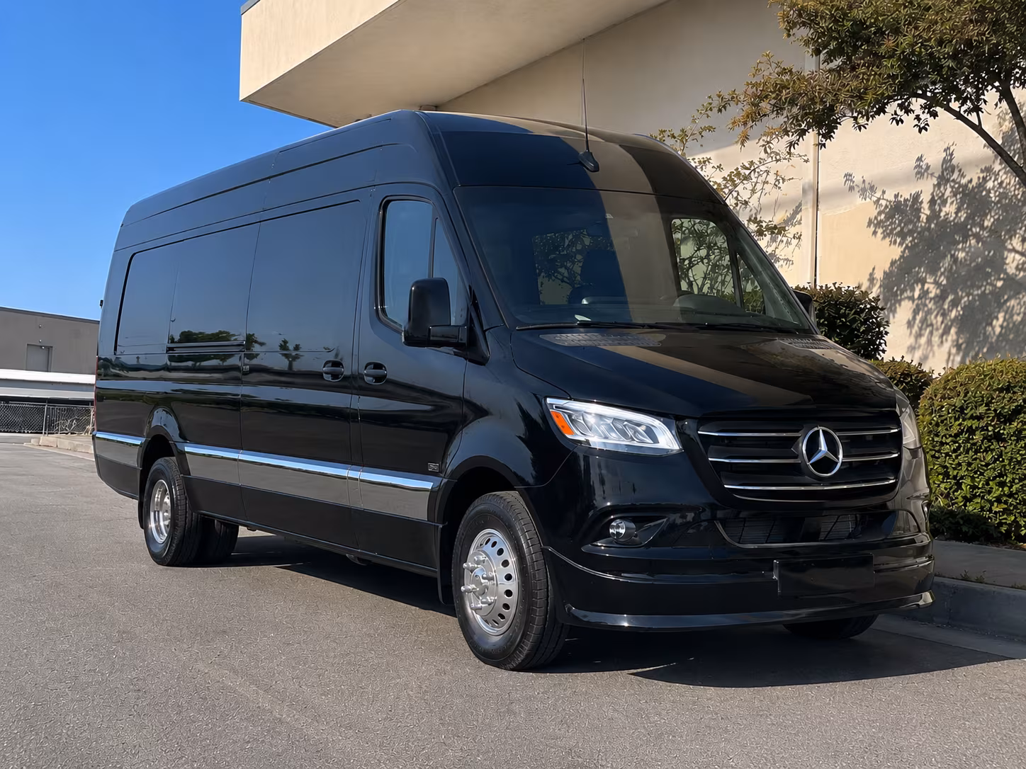 find the perfect transportation for your next wedding 2