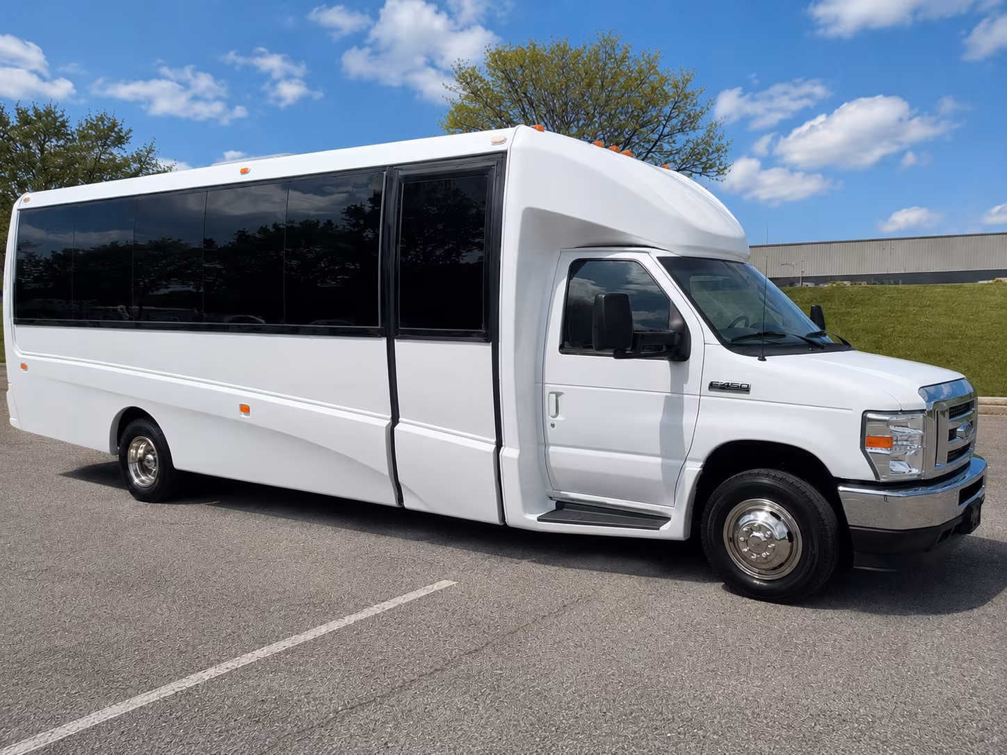 minibuses and sprinter vans to mgm music hall at fenway and house of blues boston
