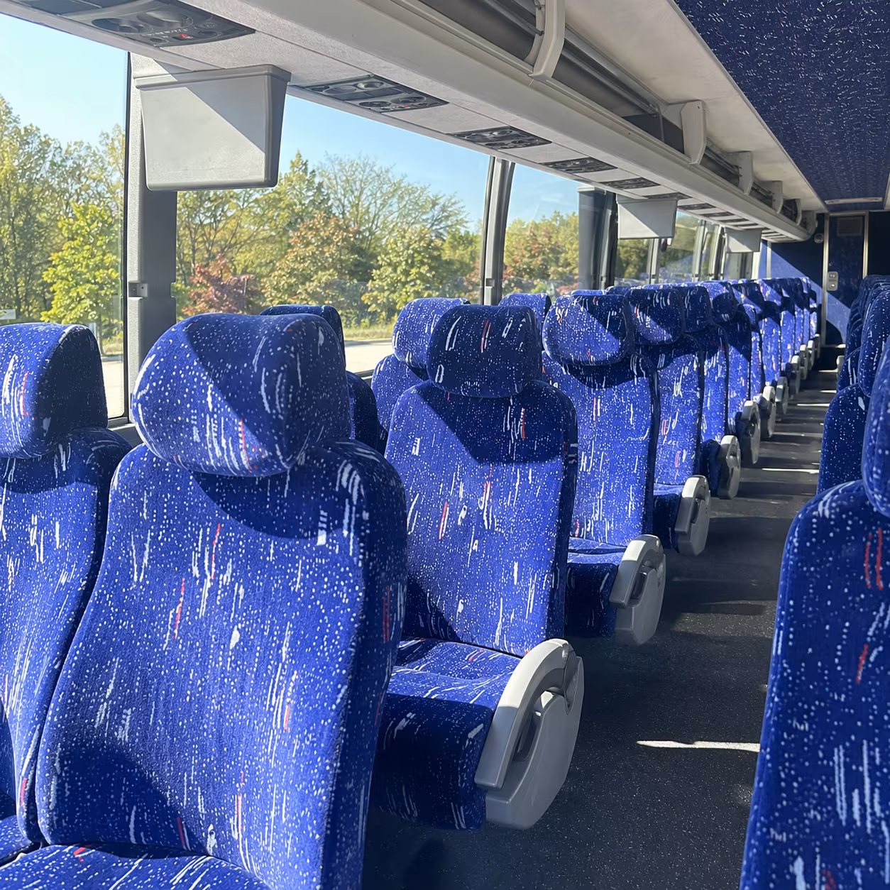 quincy minibus rentals