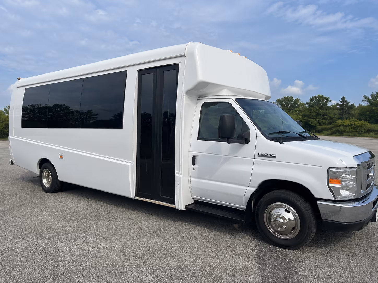 quincy night out party bus rental