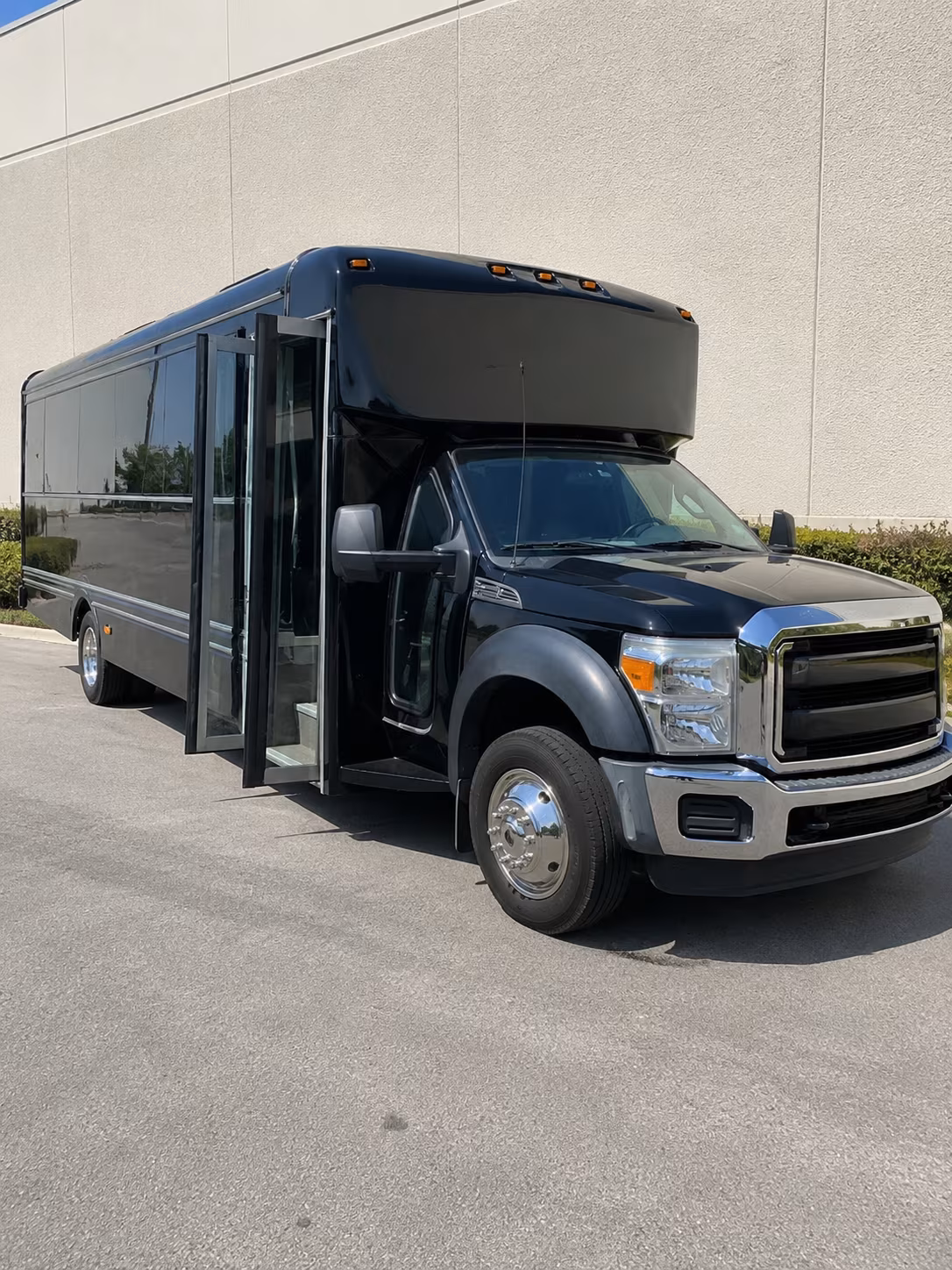 sweet 16 and quinceanera party buses in quincy massachusetts